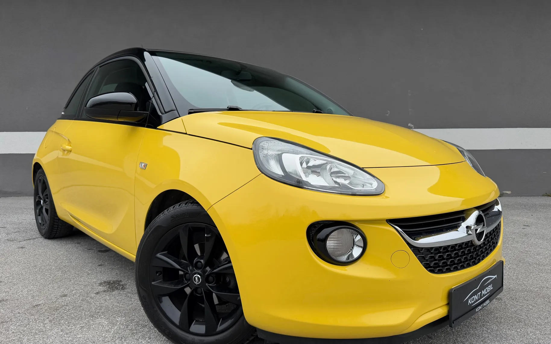 Zunanja slika - Opel Adam - 1.4 BLACK JACK • 1.LASTNICA • SLO. VOZ. • TEMPOMAT - 4