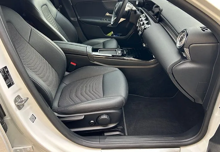 Zunanja slika - Mercedes-Benz A-Razred - A-180 Aut. HYBRID - 11