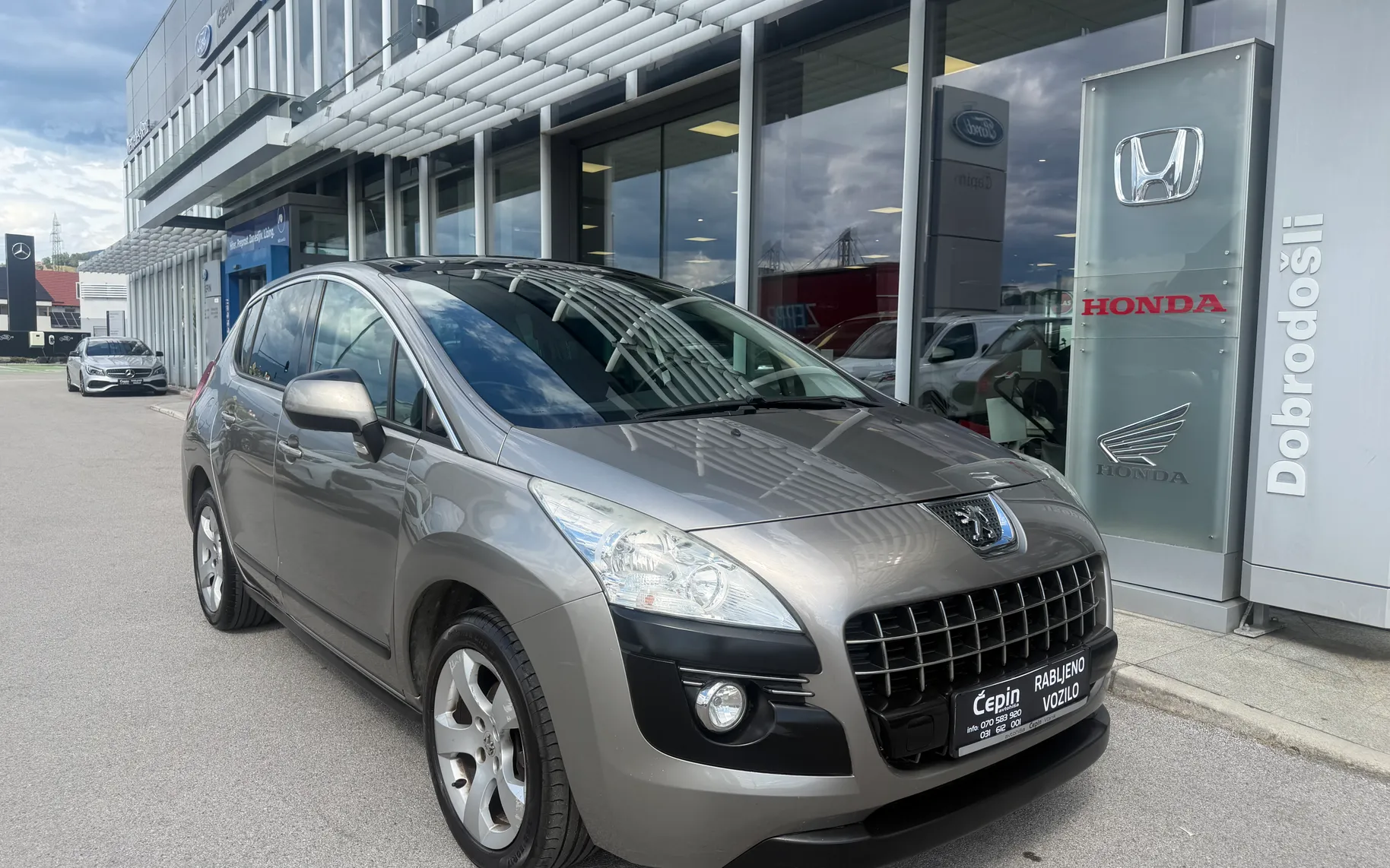 Zunanja slika - Peugeot 3008 - STYLE I 1.6 HDi I VL.KLJUKA I SLO I 1. LASTNIK I - 1
