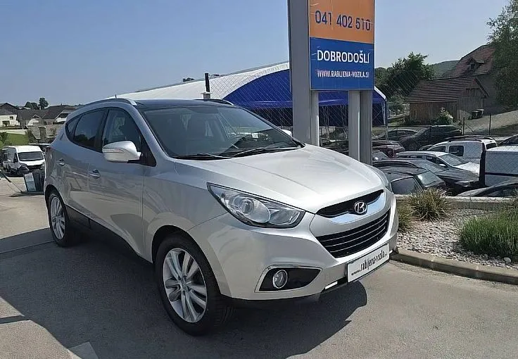 Zunanja slika - Hyundai ix35 - 2.0 CRDI Premium 4WD PANORAMA... - 3