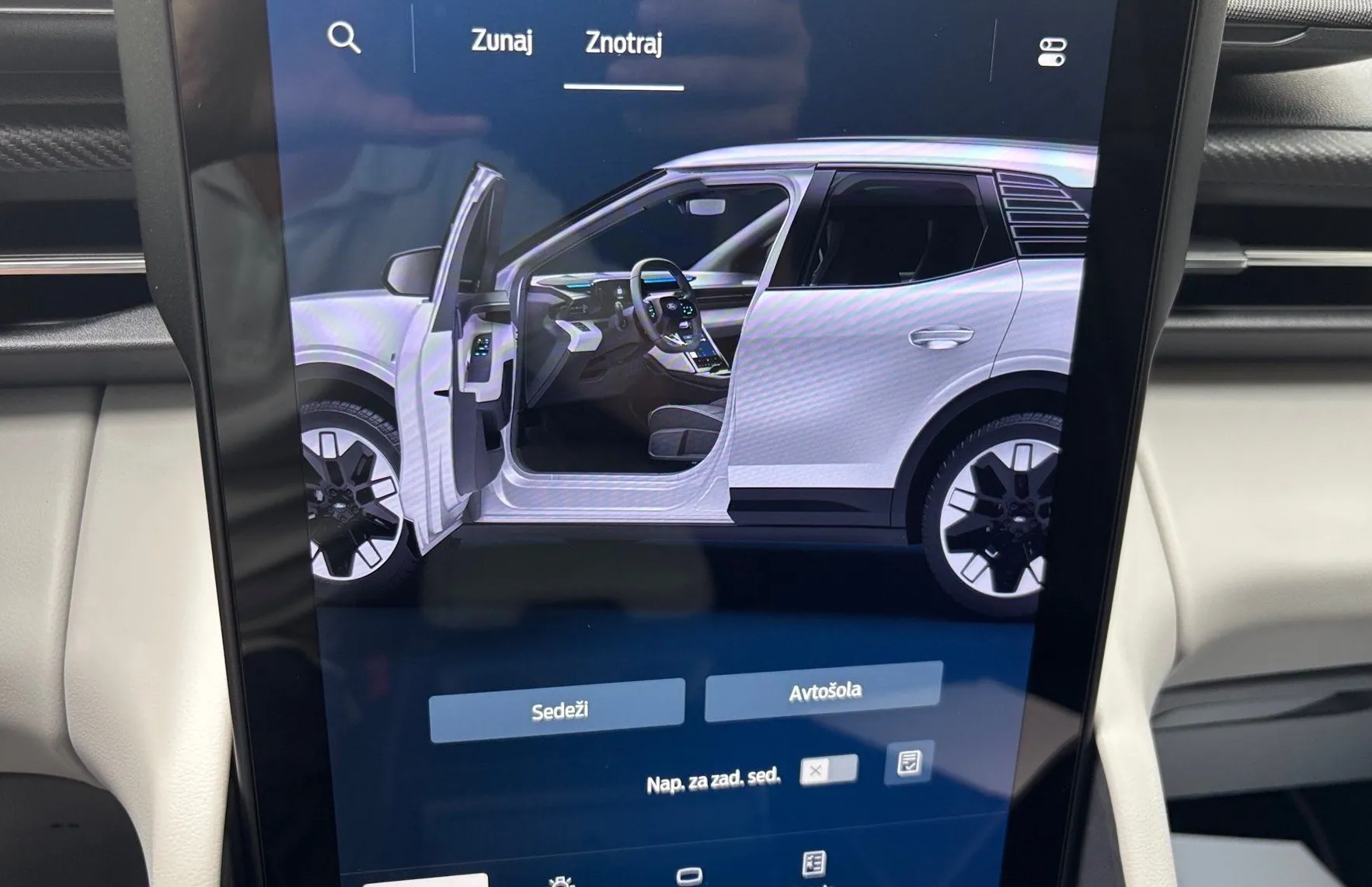 Zunanja slika - Ford Explorer - EV PREMIUM 286PS 79kWh RWD- NA ZALOGI - 15