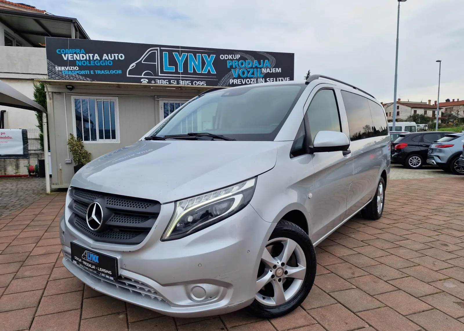 Zunanja slika - Mercedes-Benz Vito - 119D-AUT.-4X4-LEASING BREZ POLOGA - 1