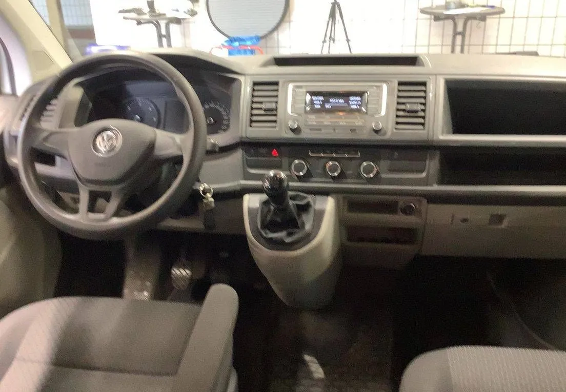 Zunanja slika - VW Caravelle - T6  2.0TDI 4MOTION KLIMA KLJUKA 7 SEDEŽEV - 4