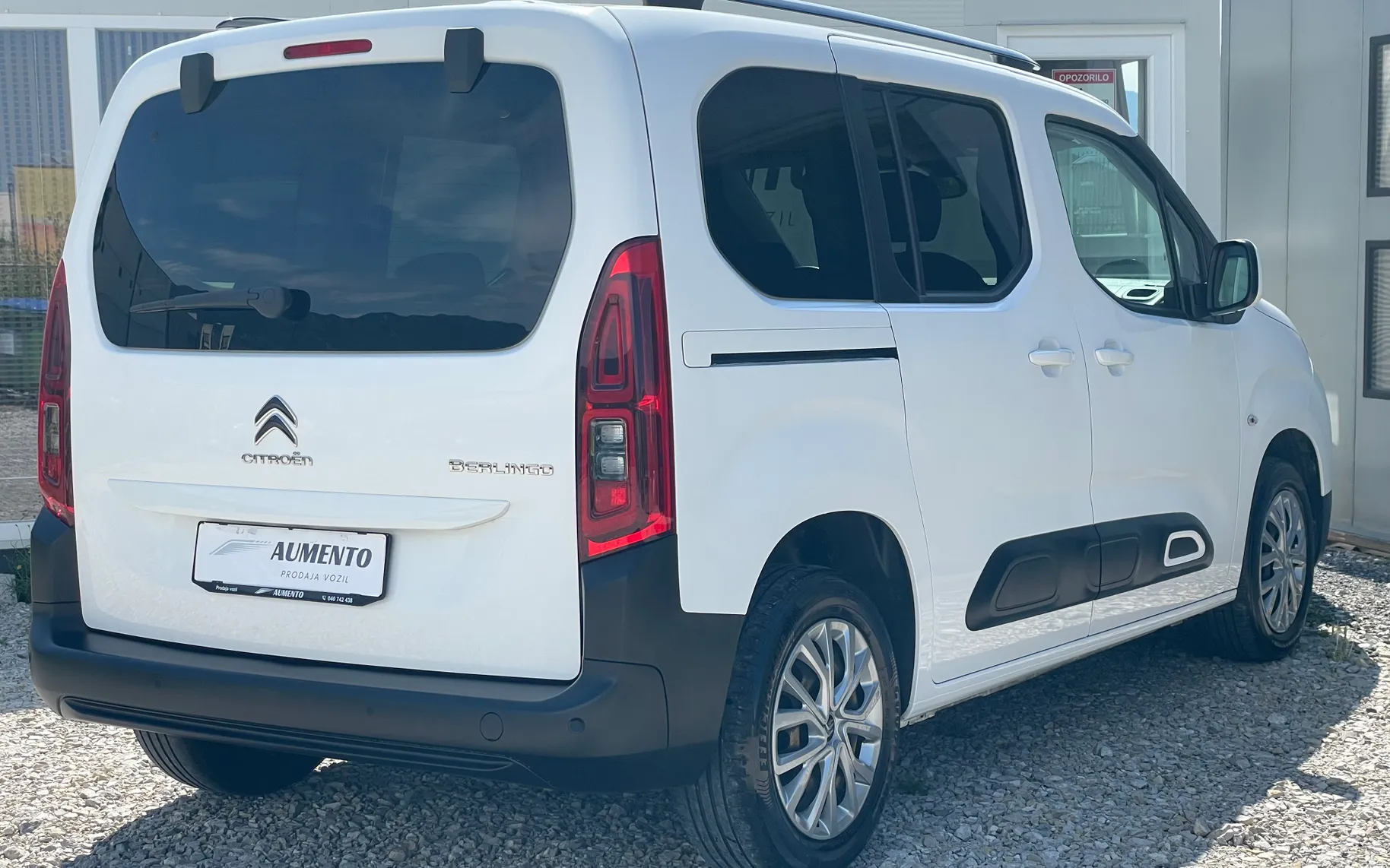 Zunanja slika - Citroën Berlingo - 1,5 BlueHDi 100 Shine M - 3
