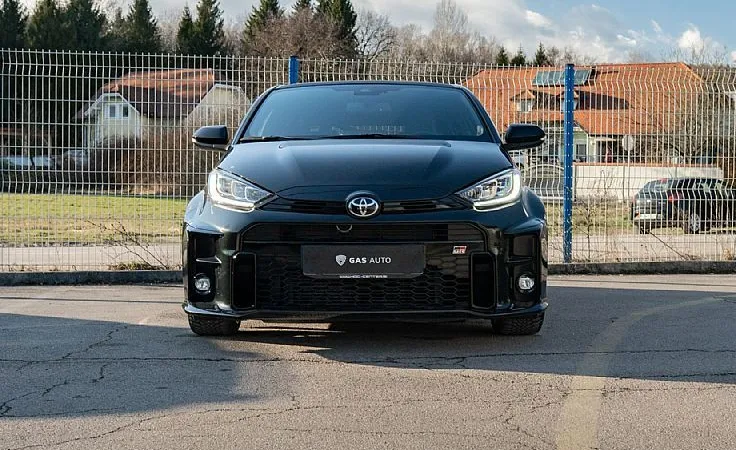 Zunanja slika - Toyota GR Yaris - 1.6 TURBO GR-FOUR 4WD KW Gewinde Akrapovič Kletka - 2