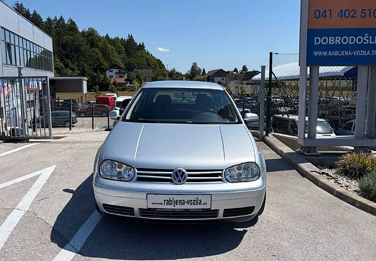 Zunanja slika - Volkswagen Golf - Basis 1.6 ZELO LEPO OHRANJEN - 2