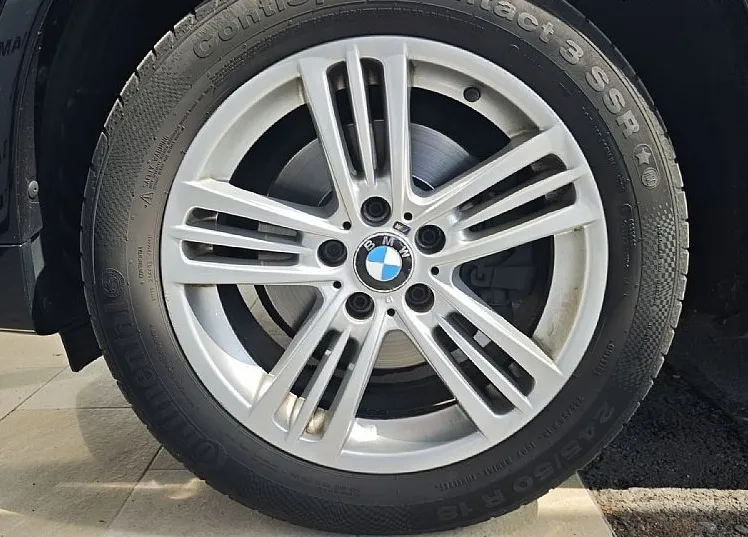 Zunanja slika - BMW X4 - serija :  xDrive20d M Sport - GRETJE SEDEŽEV - TEMPOMAT - 15