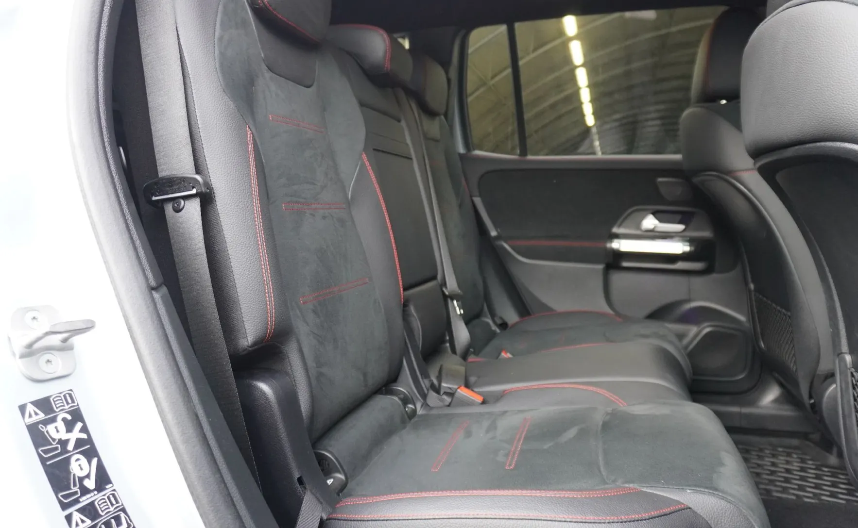 Zunanja slika - Mercedes-Benz GLB-Razred - GLB 220 d 4MATIC - 10