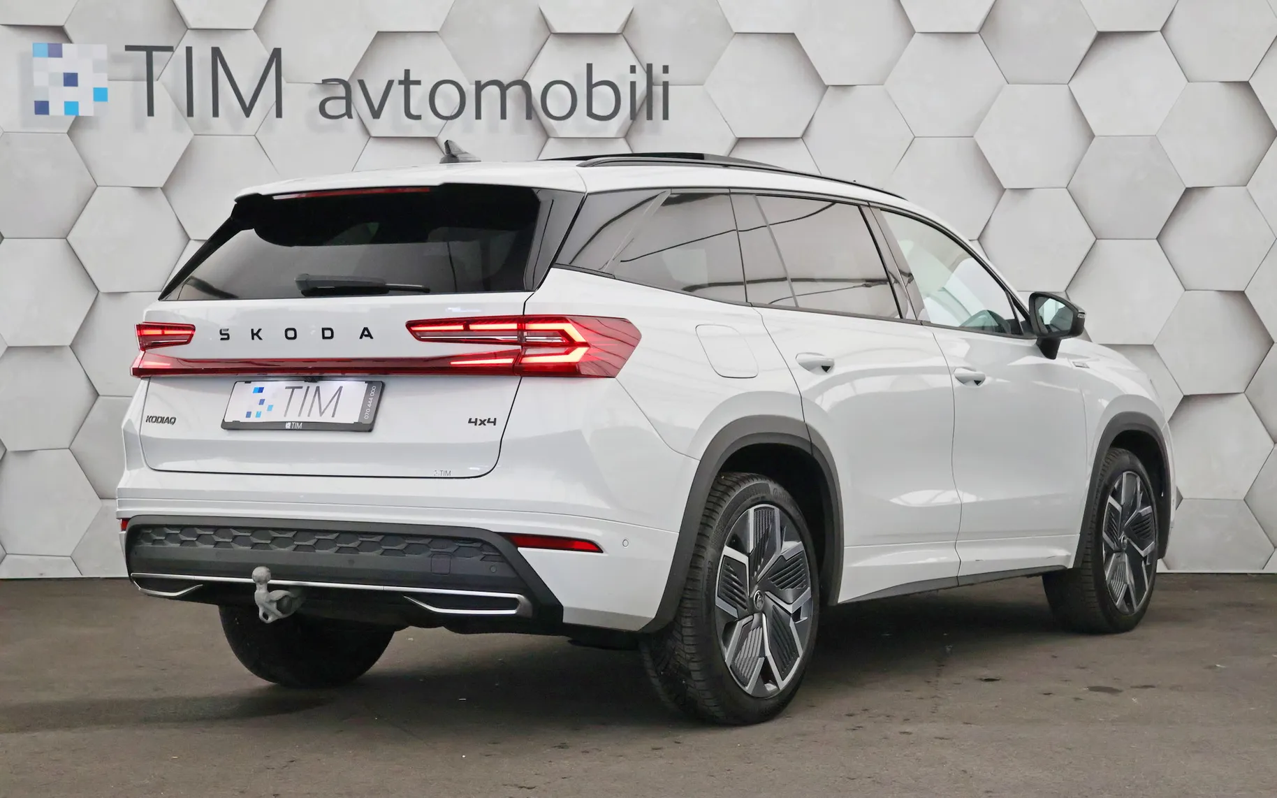 Zunanja slika - Škoda Kodiaq - 2.0 TDI 4x4 DSG Sportline 193KM - 3