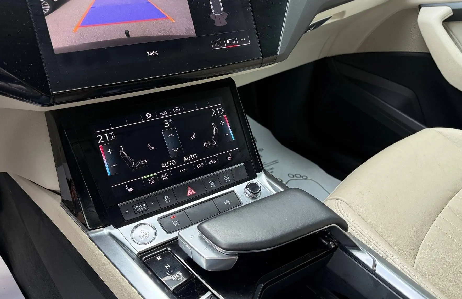 Zunanja slika - Audi e-tron - 50 QUATTRO FULL LED KAMERA ZRAČNO RADAR LINE ASSIS - 14