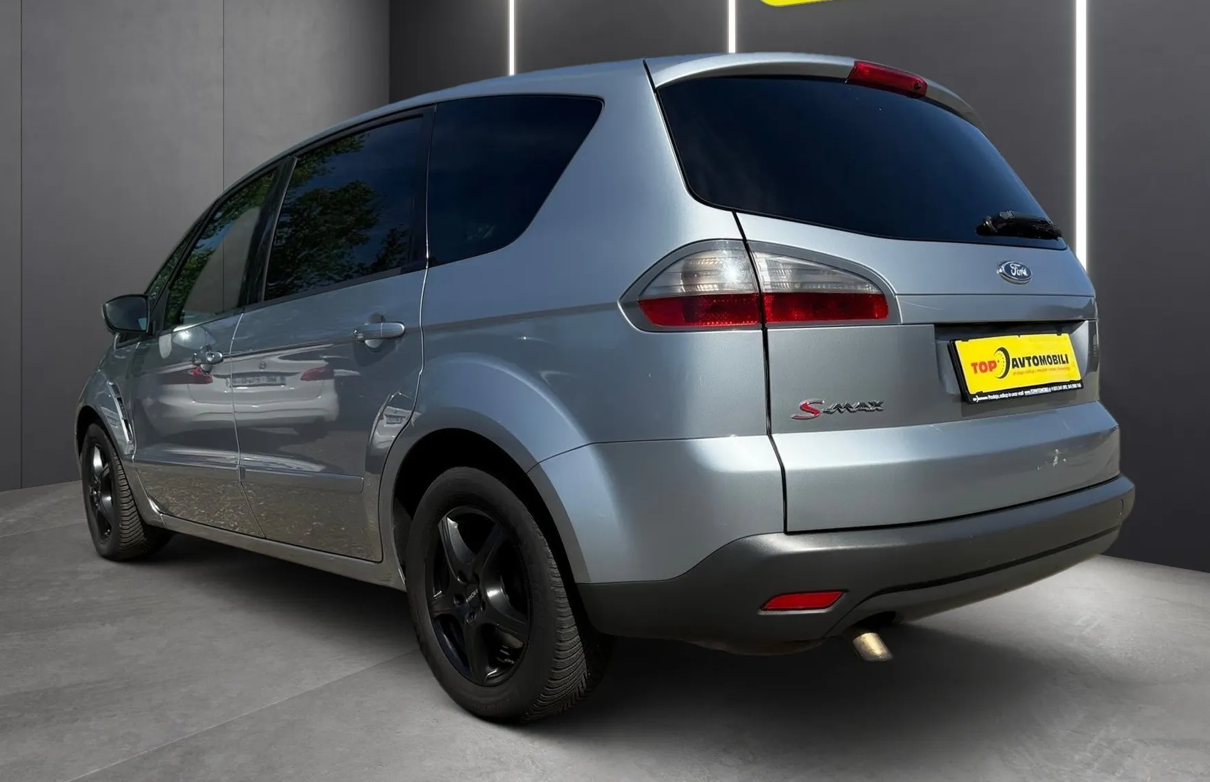 Zunanja slika - Ford S-MAX - 2.0 TDCi TITANIUM MOŽNOST FINANCIRANJA BREZ POLOGA - 3