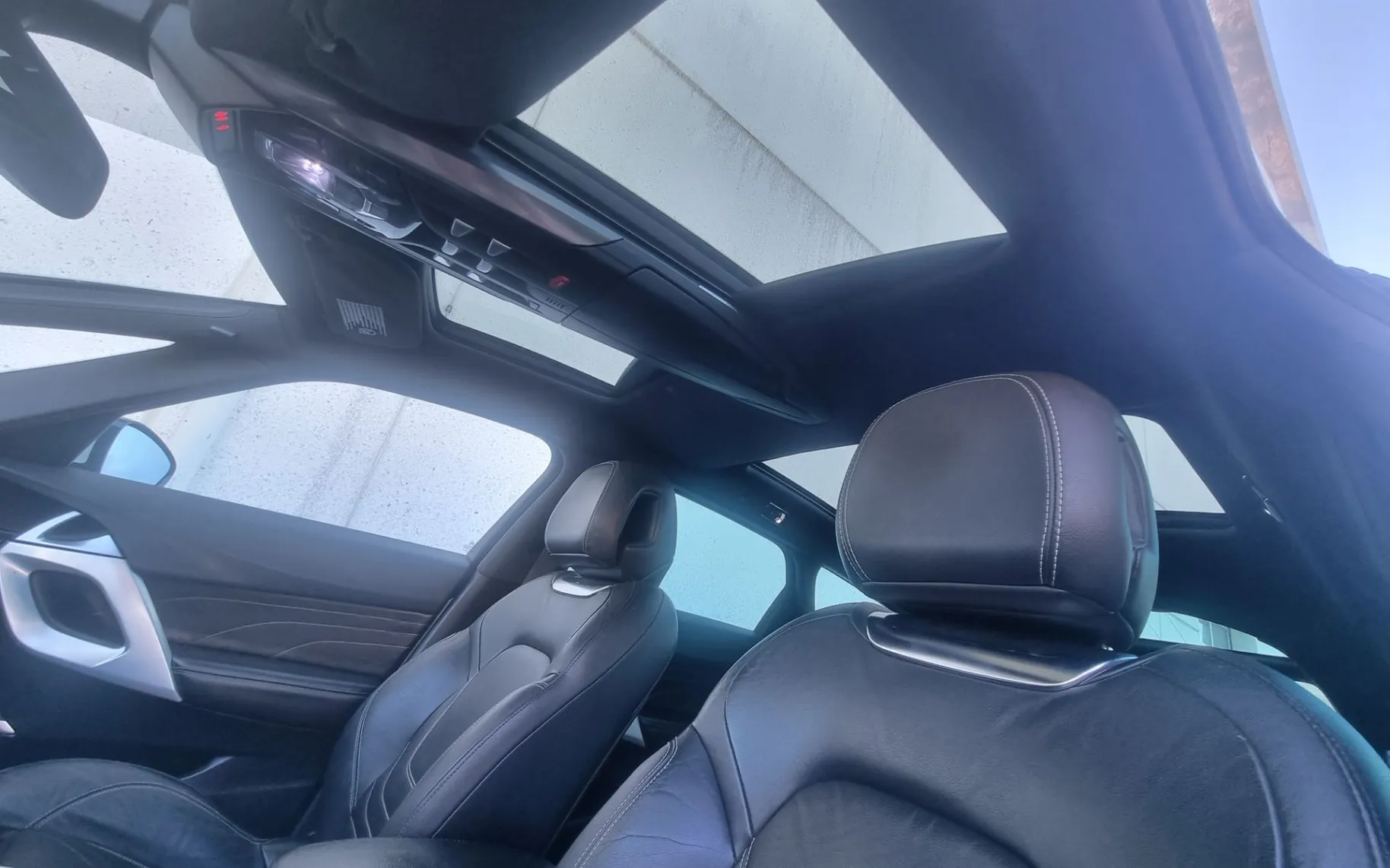 Zunanja slika - Citroën DS5 - 2.0 HDi Avtomatik - KAMERA-NAVI-HIFI-GRETJE SED. - 26
