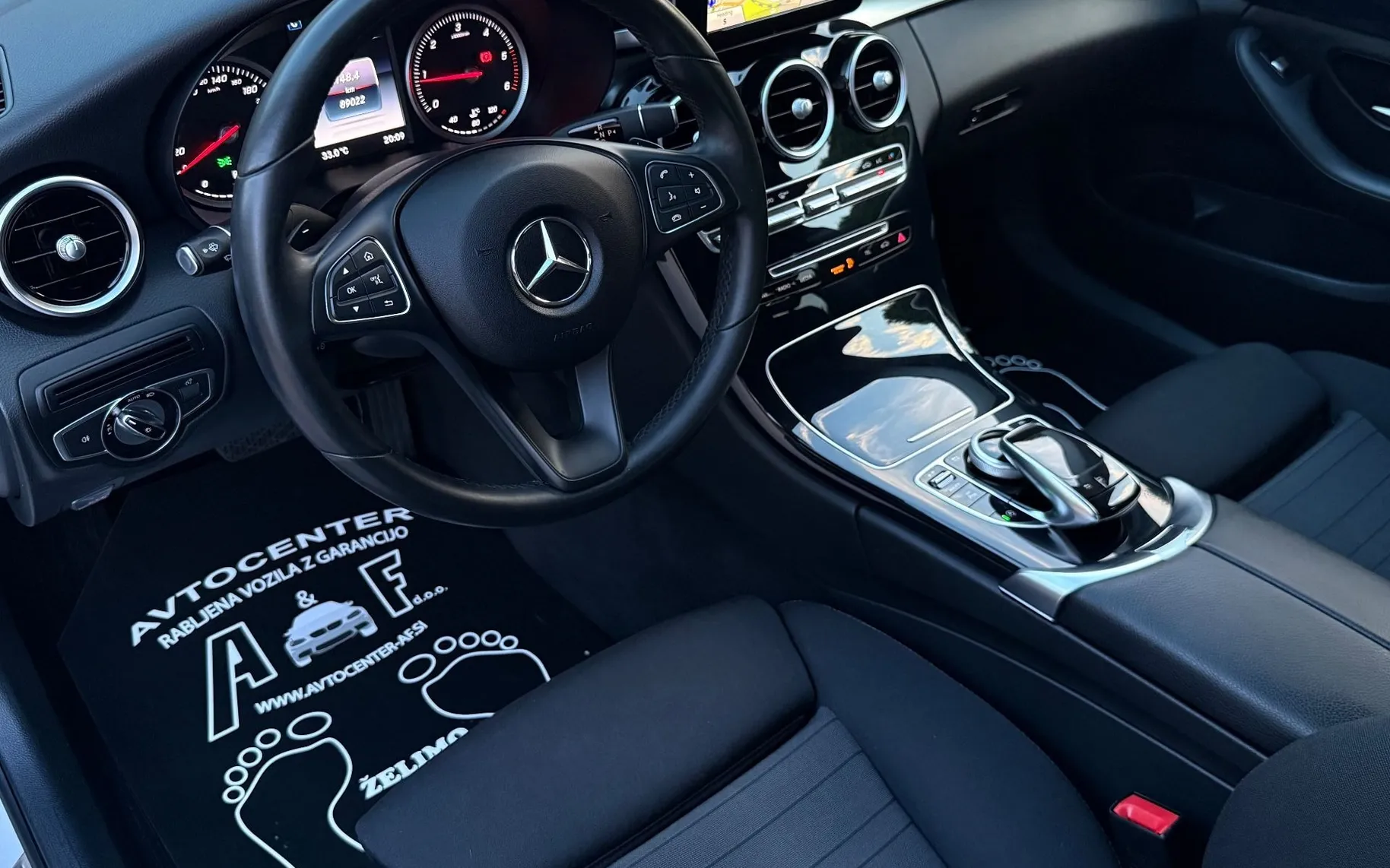 Notranja slika - Mercedes-Benz C-Razred - 200 CDI-AUT-89.000km-LIZING ZA TUJCE-1 LASTNIK-... - 8