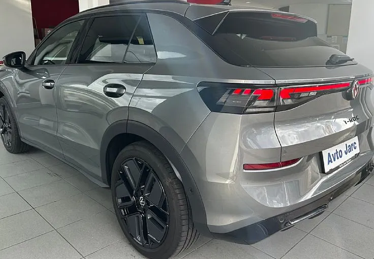 Zunanja slika - Volkswagen T-Roc - 1.5 eTSI R-Line DSG-SLO - 4