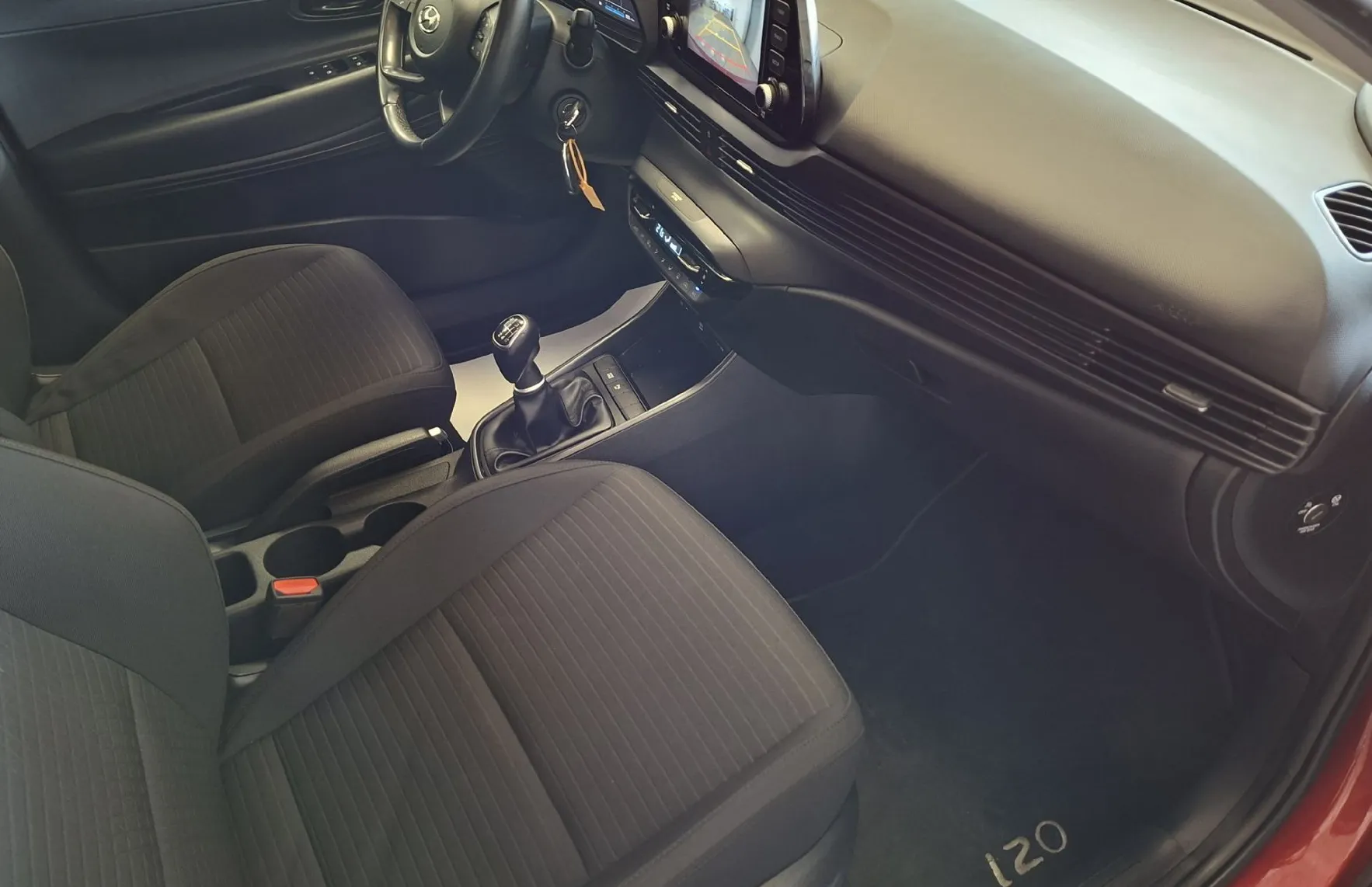 Zunanja slika - Hyundai i20 - 1.0 T-GDI 100 COMFORT-LED-KAMERA-PDC-ODLIČEN- - 9