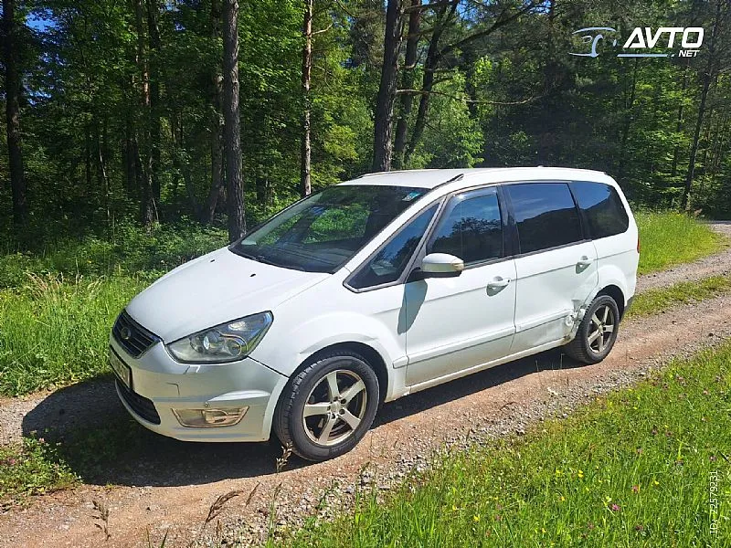 Zunanja slika - Ford Galaxy - 2.0 TDCi AVT. • KLJUKA • NAVI • OGREVANO STEKLO • - 7
