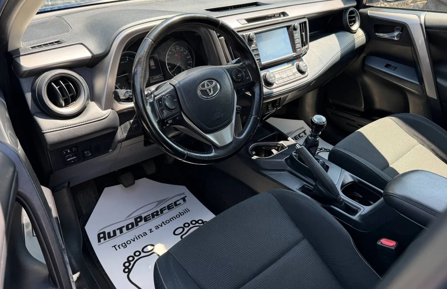 Zunanja slika - Toyota RAV4 - 2.0 D-4D |NAVI|KAM| - 9