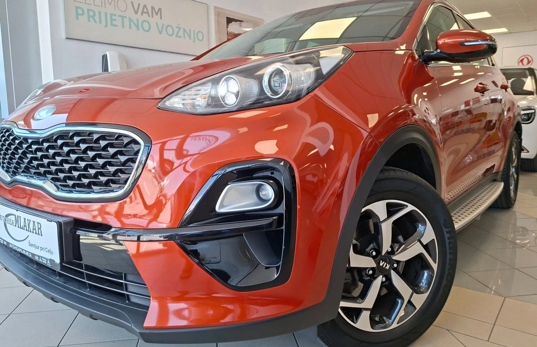 Zunanja slika - KIA Sportage - 2WD 1.6 GDI LX Edition ISG-1.LAST-SLO-LED-KAMERA- - 2