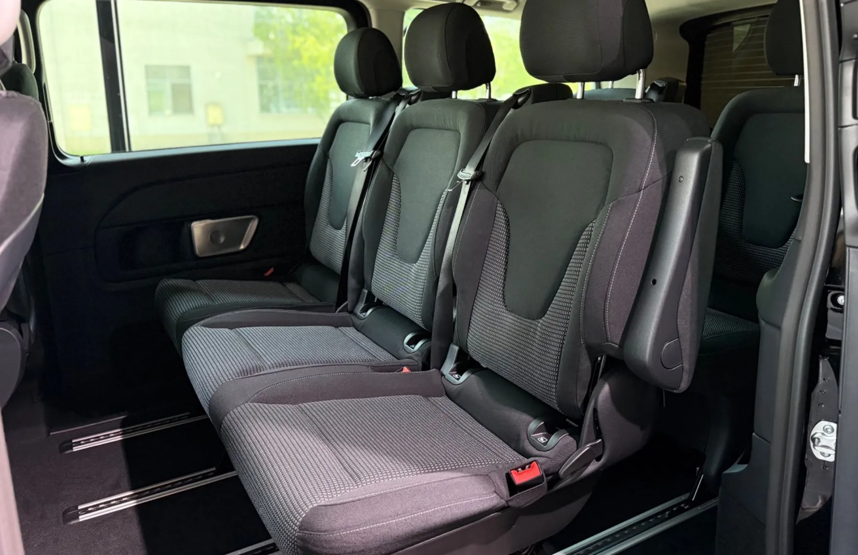 Zunanja slika - Mercedes-Benz V-Razred - 300d 4MATIC STYLE dolgi - 10