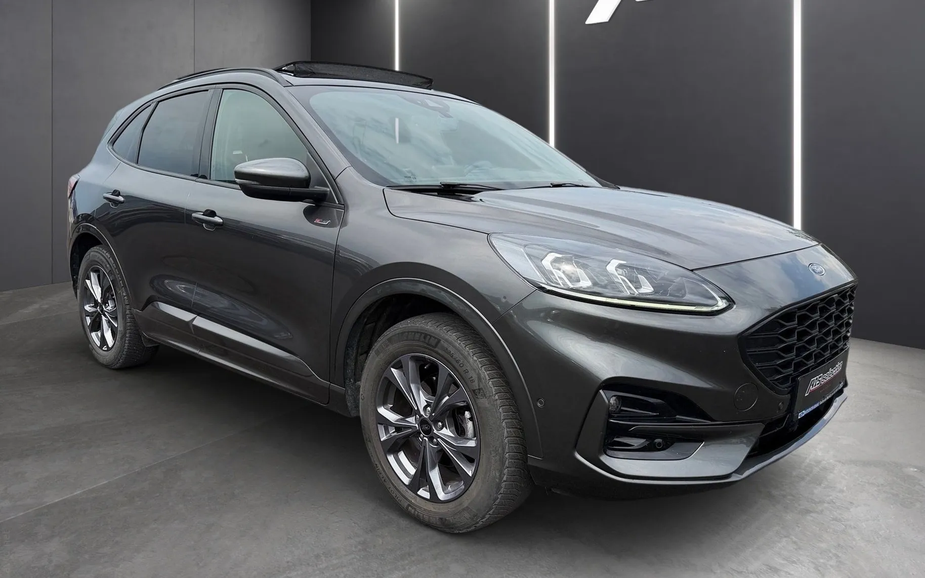 Zunanja slika - Ford Kuga - 2.5 Duratec PHEV ST-Line CVT-Panorama-Vl.kljuka... - 2
