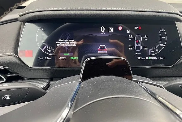 Zunanja slika - Mazda Mazda6e - BEV 69KWH Takumi Black - NA ZALOGI - 8