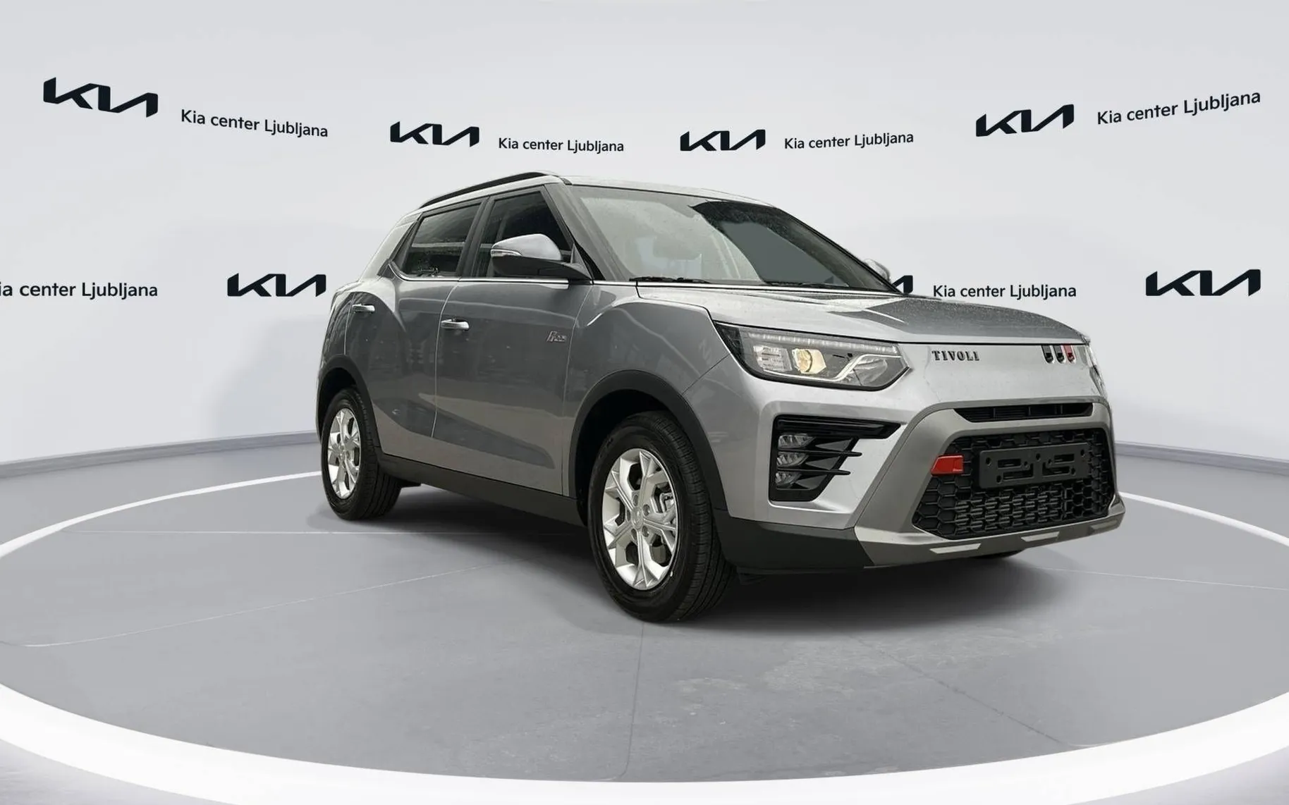 Zunanja slika - SsangYong Tivoli - 1.5 T-GDi Fresh 2WD A T - 3