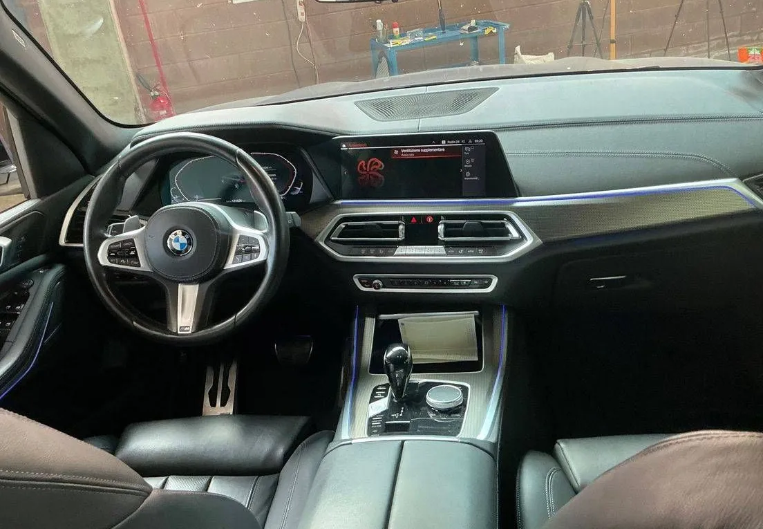 Zunanja slika - BMW X5 - serija : xDrive30d M SPORT PAKET LED RADAR PANO KAMERA LA.. - 9
