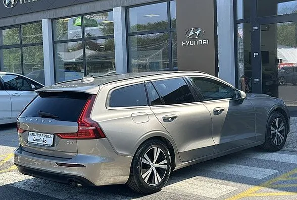 Zunanja slika - Volvo V60 - D3 Avt.°°2.Lastnik°°Odlično ohranjen - 4