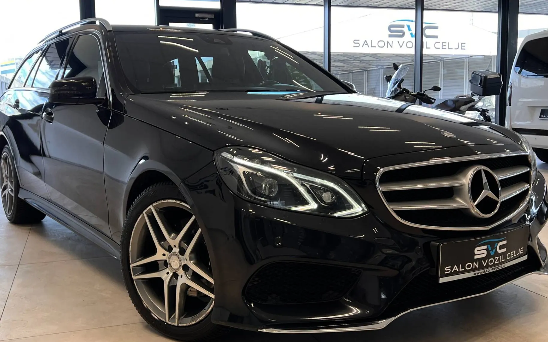 Zunanja slika - Mercedes-Benz E-Razred - E 220 BlueTEC-170KM-AMG-ZRAK-FULL-LED-NAVI-PRIKL.. - 5