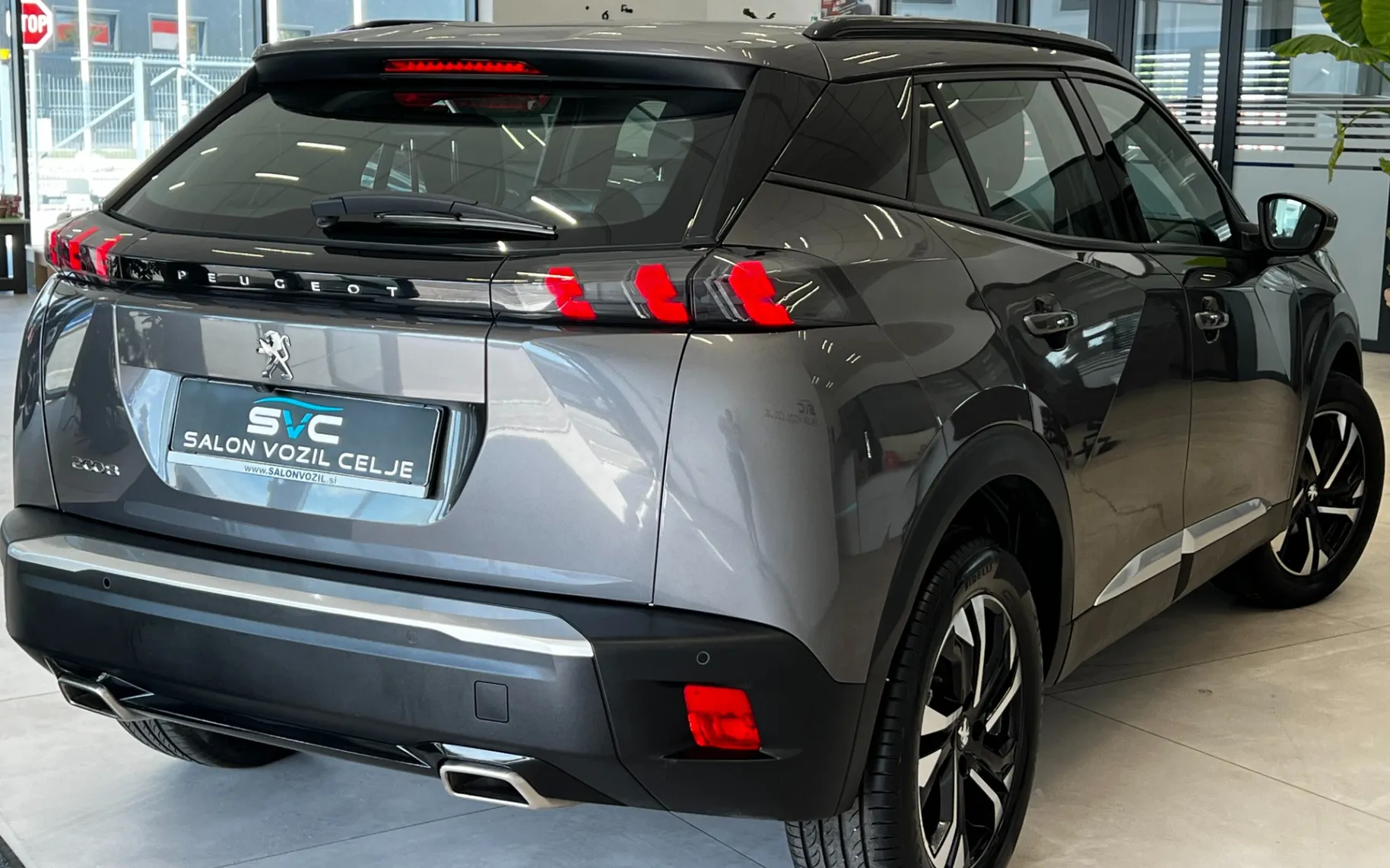 Zunanja slika - Peugeot 2008 - 1,2 PureTech 130 S&S ALLURE - 4