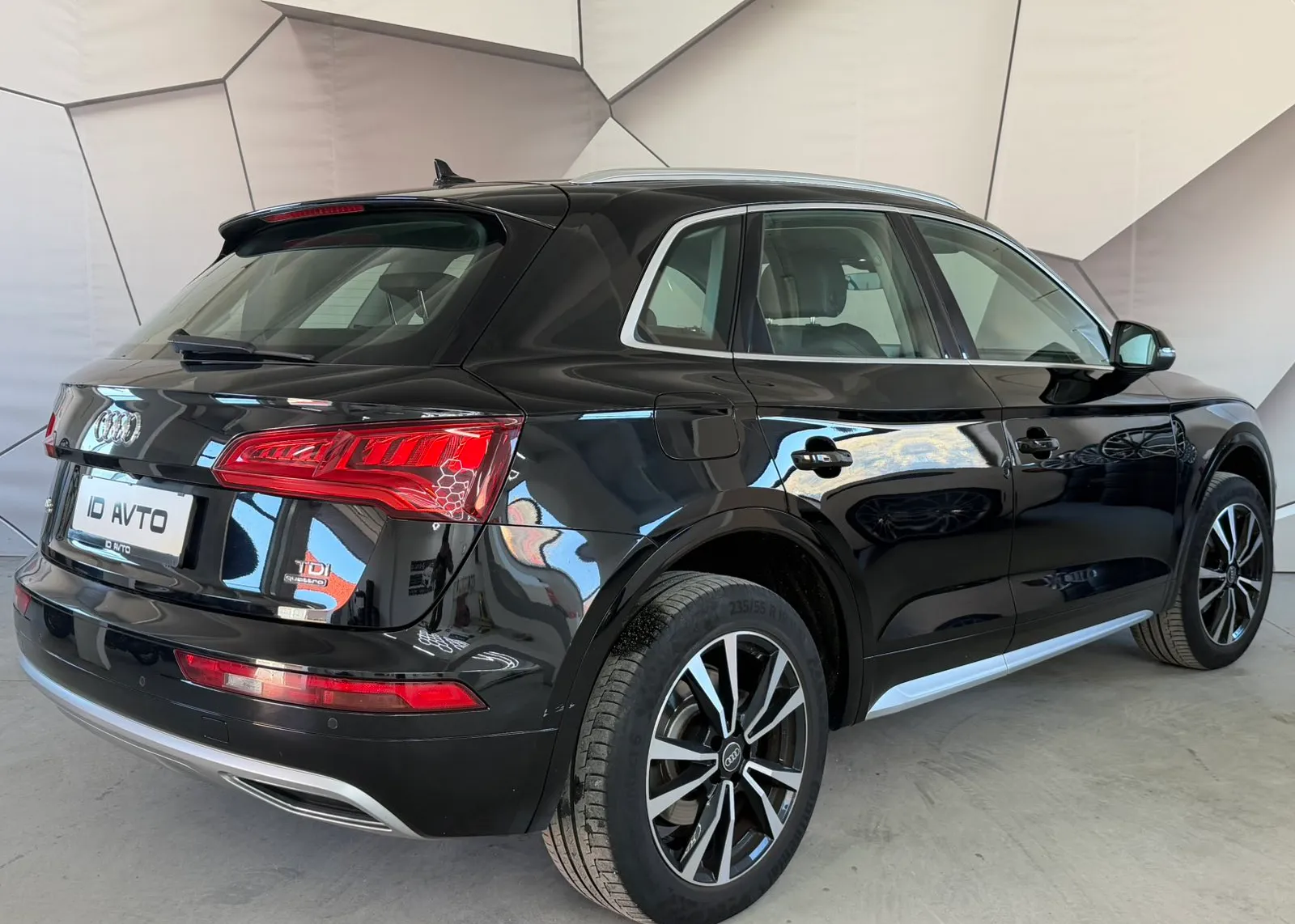 Zunanja slika - Audi Q5 - quattro 2,0 TDI Sport S tronic - 4