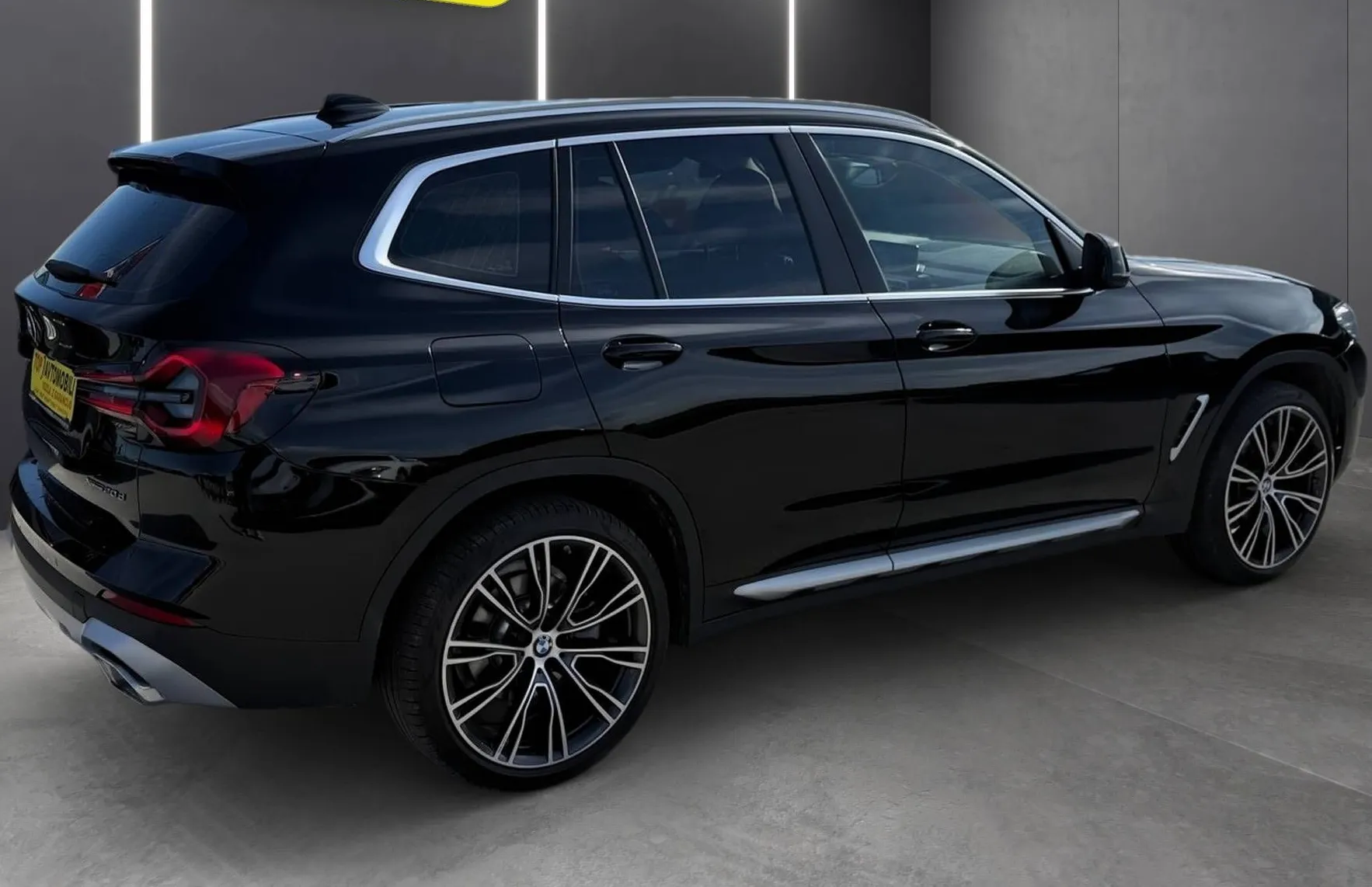 Zunanja slika - BMW X3 - serija : sDrive2.0d 1LASTNIK ZNANA VSA ZGODOVINA TOP - 9