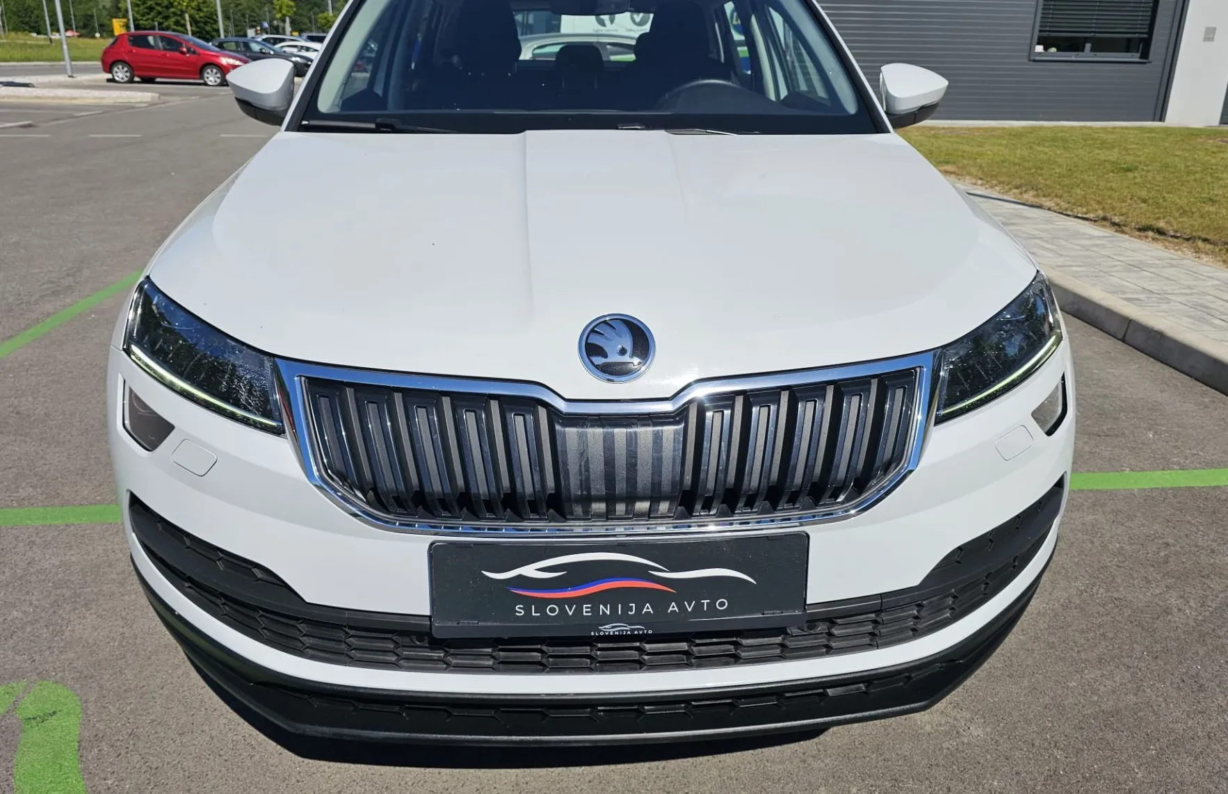 Zunanja slika - Škoda Karoq - Style 1.6 TDI DSG|FULED|ALU|ASSIS.|NAVI|2xPDC| - 2