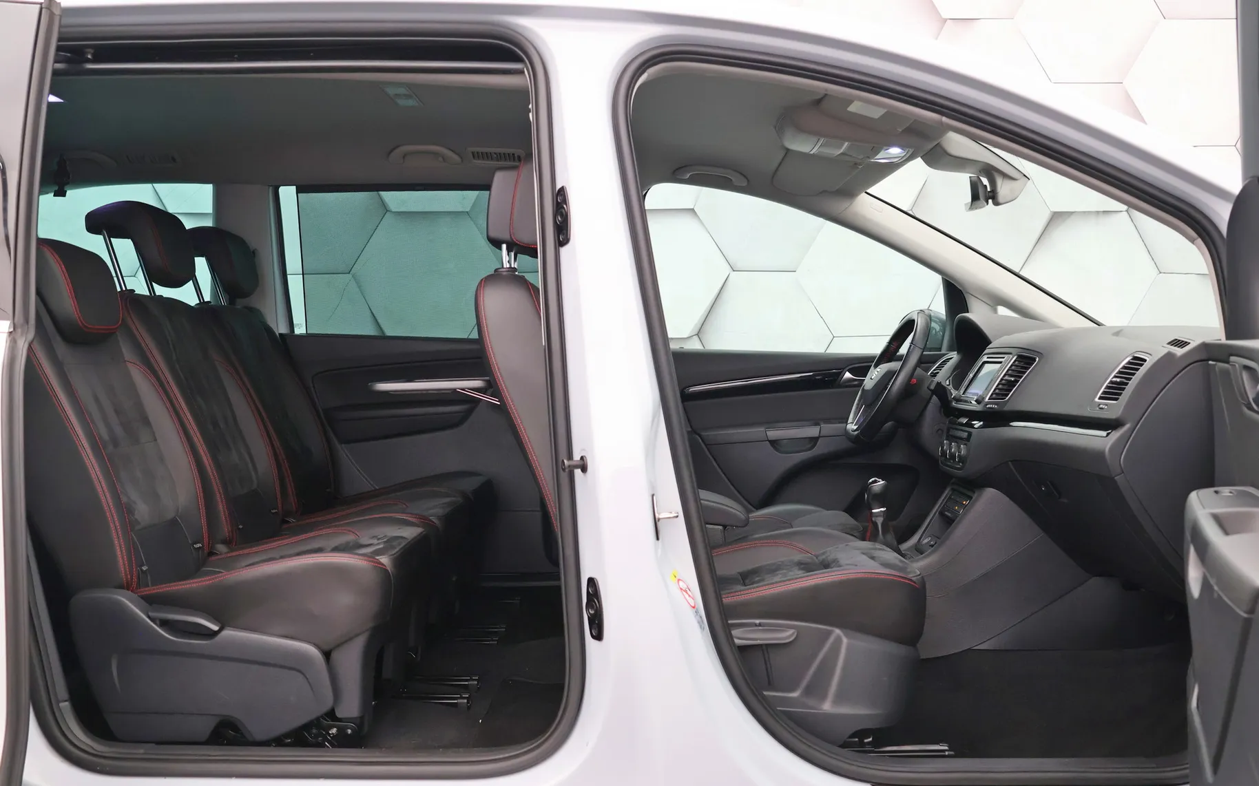 Zunanja slika - Seat Alhambra - 2.0 TDI FR-Line 150KM - 10
