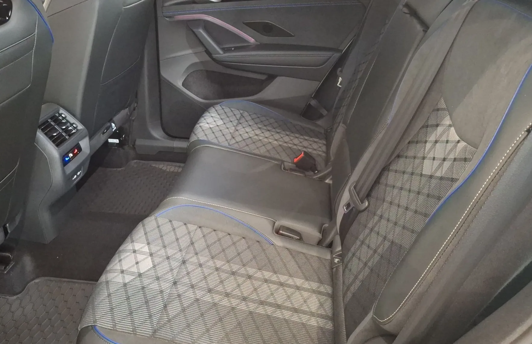 Zunanja slika - VW Tayron - 2.0 TDI 4MOTION DSG 4JOY 142kW - 10