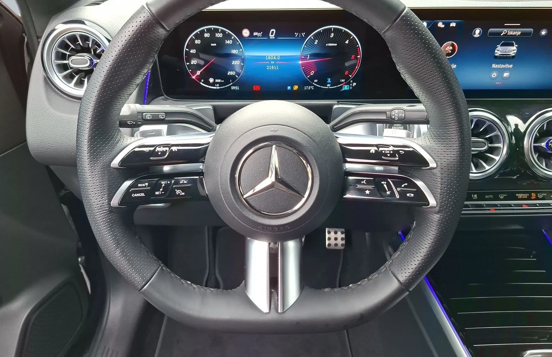Zunanja slika - Mercedes-Benz GLB-Razred - GLB 200 d AMG Line Avt. - 8