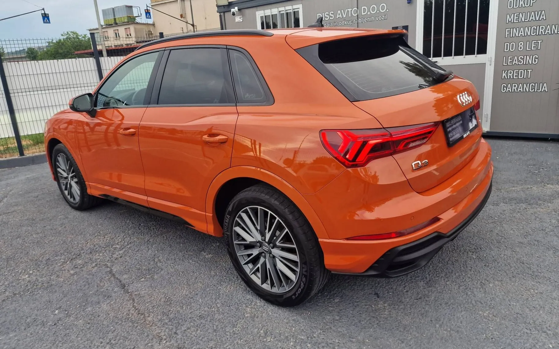 Zunanja slika - Audi Q3 - 35 TFSI S tronic S line POLOG 2500 - 3