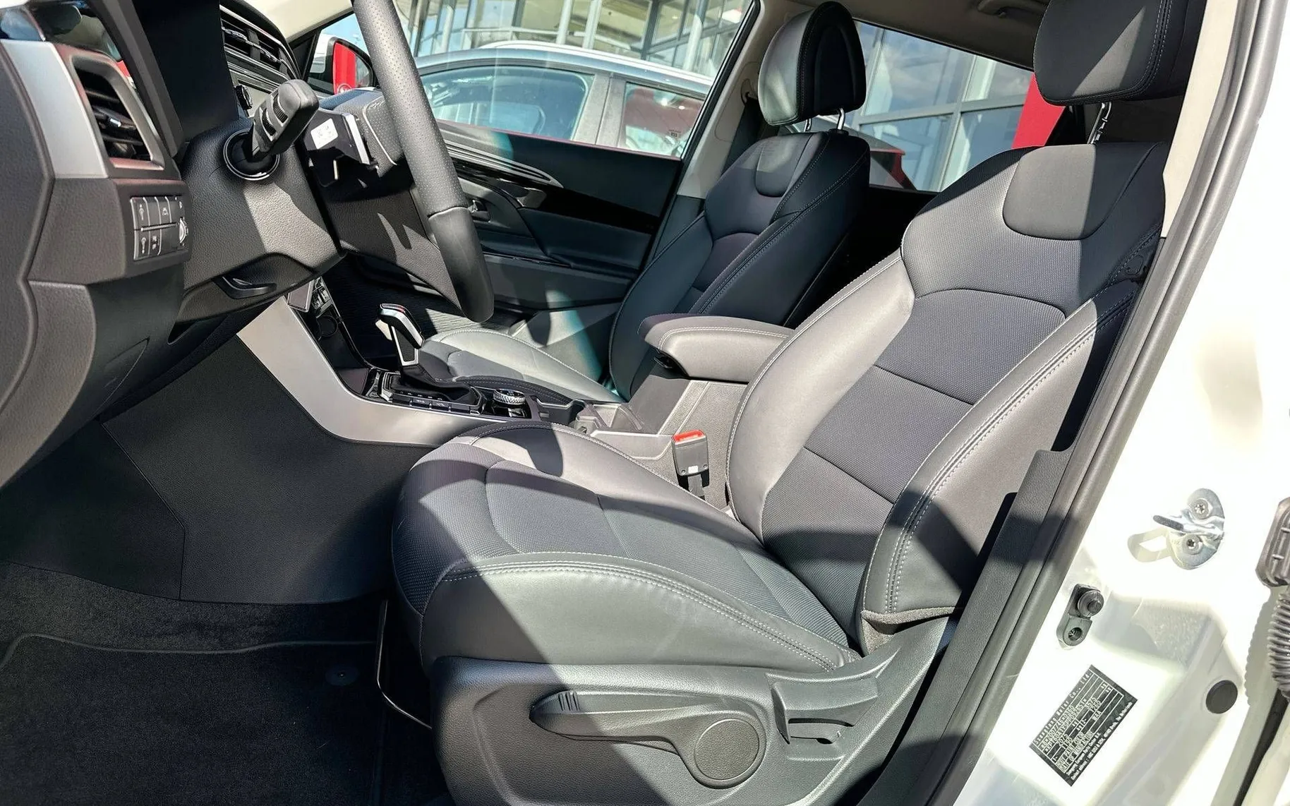 Notranja slika - SsangYong Korando - 1.5 T-GDi Exclusive 4WD AT... - 10