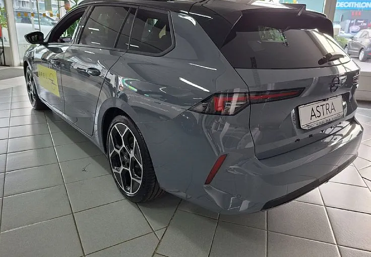 Zunanja slika - Opel Astra - Sports Tourer 1.2 Turbo Ultimate Avt. - 3