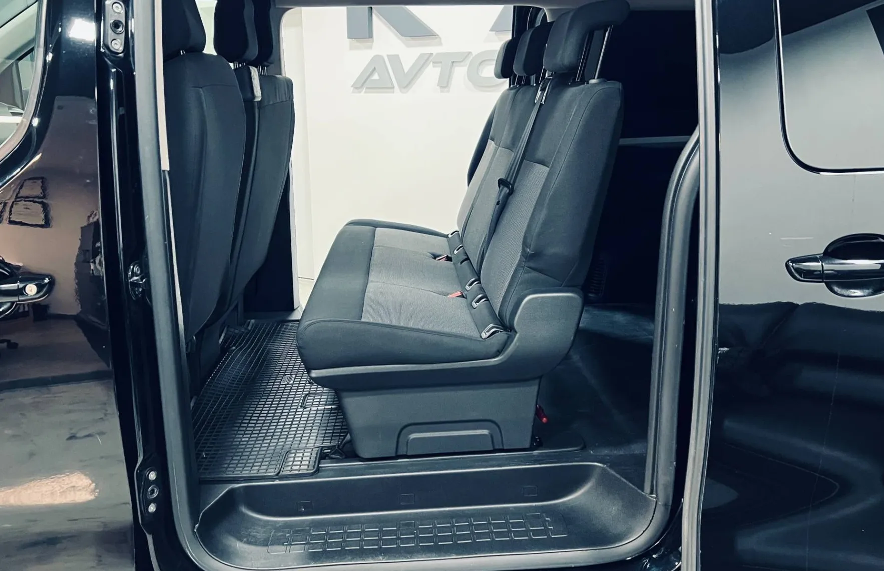 Zunanja slika - Peugeot Traveller - Active L1 1.5 BlueHDi PDC-ALU-SLOVENSKI... - 9