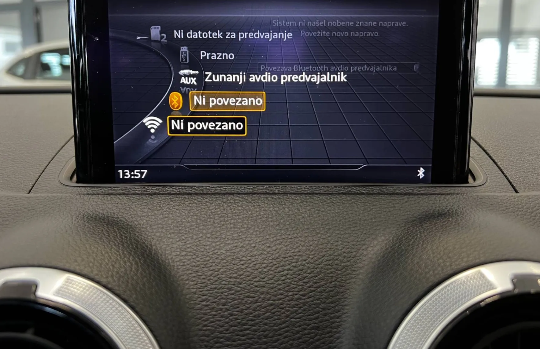 Zunanja slika - Audi A3 - 1.6TDI-DESIGN-XENON-NAVI-TEMP-DIGI-KLIMA-PDC-17C - 17