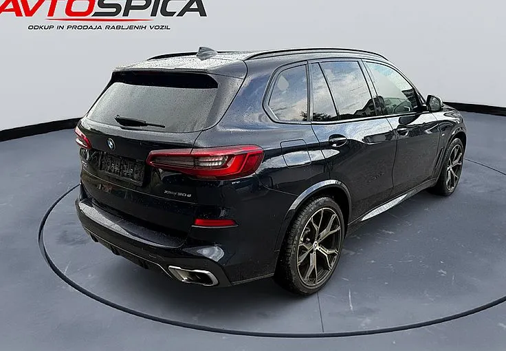 Zunanja slika - BMW X5 - serija : xDrive30d Avt. -M paket-Kam-Ass- - 4