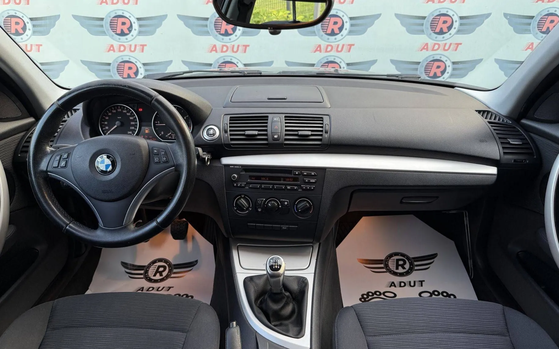 Zunanja slika - BMW Serija 1 - : 116d-PARK SENZ ZADAJ-TEMP-LEPO OHRANJEN... - 9