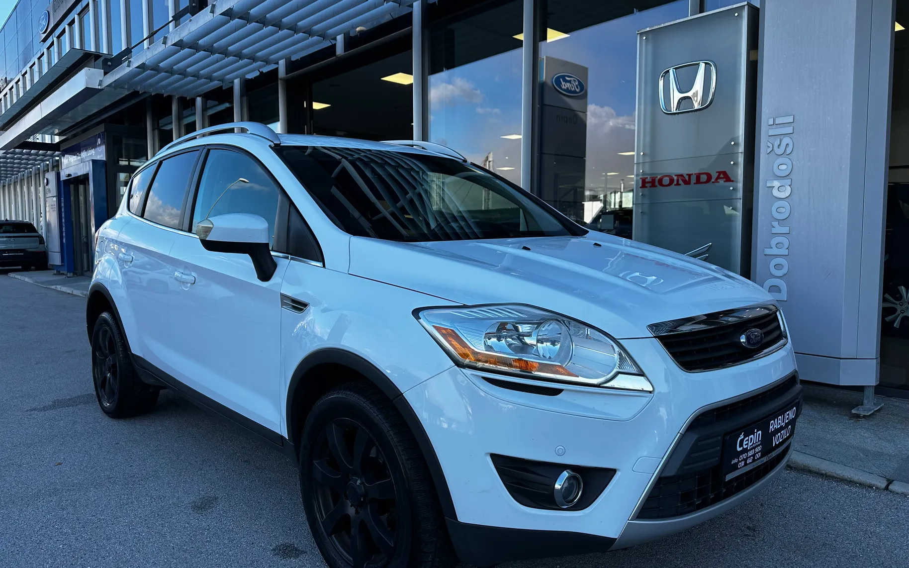 Zunanja slika - Ford Kuga - 2.0 TDCi Trend - 2