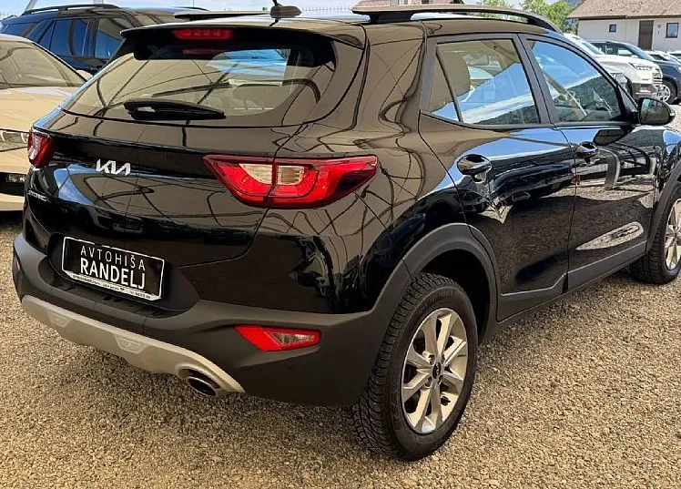 Zunanja slika - KIA Stonic - 1.2 DPI 57.9 kW  79 KM  LX Urban+ M T - 5