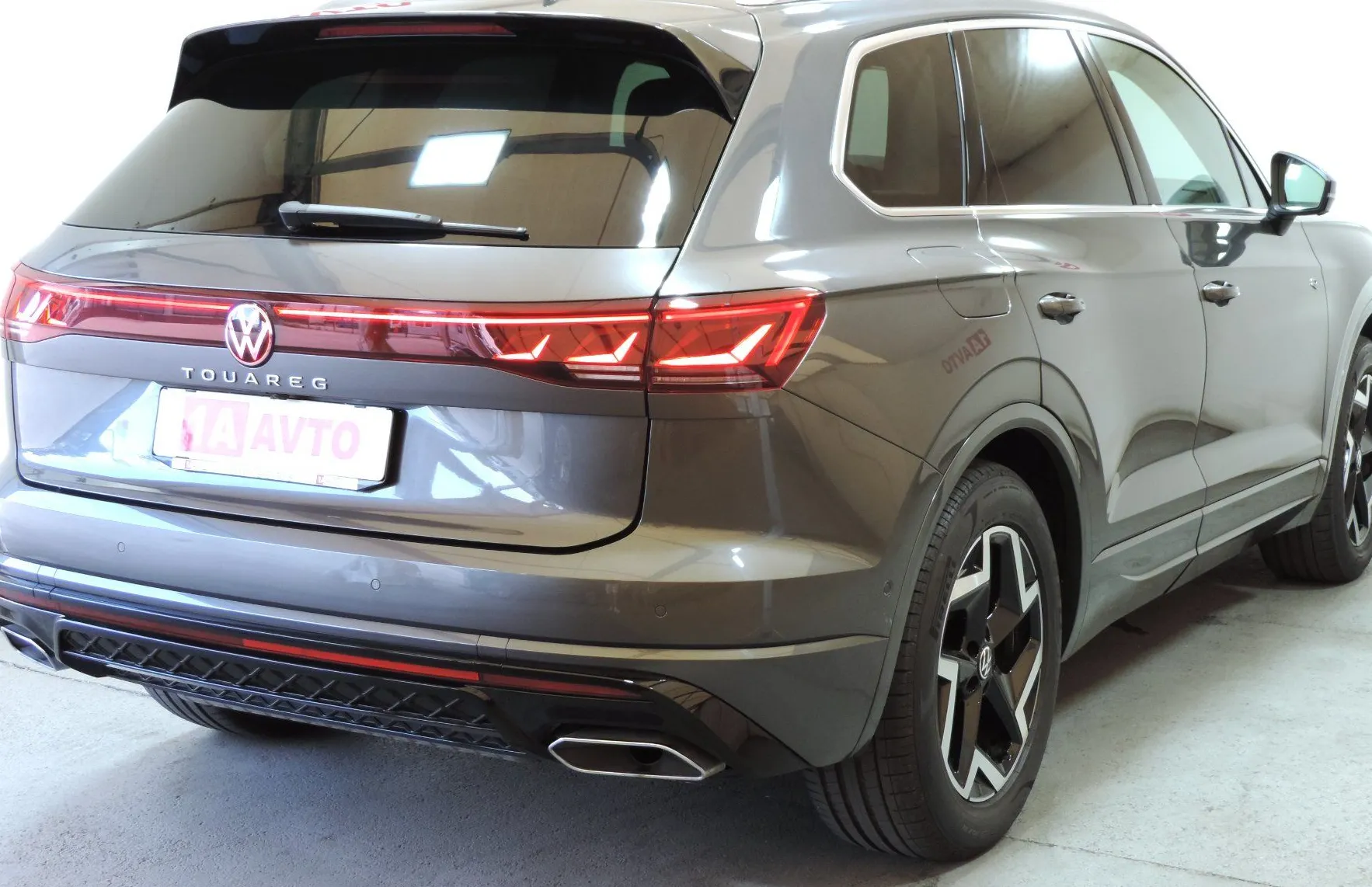 Zunanja slika - Volkswagen Touareg - 4motion V6 TDI BMT R-Line Final Edition Tiptronic - 5