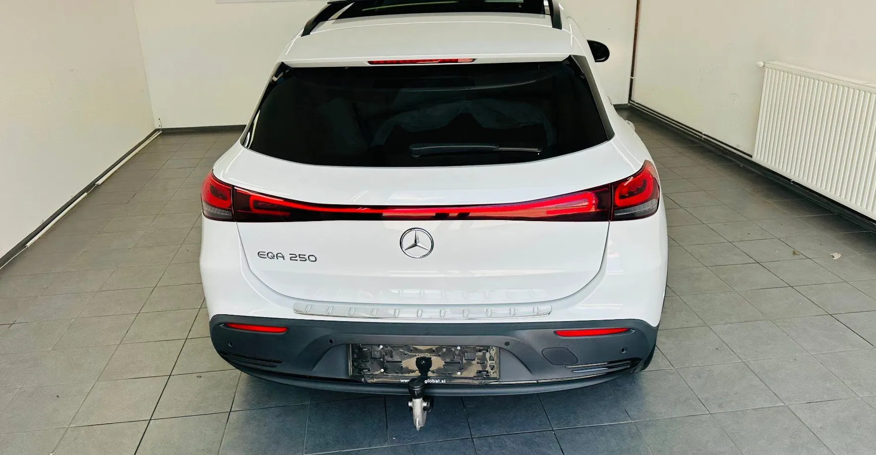 Zunanja slika - Mercedes-Benz EQA - 250 Progress.NEMŠKI.PANORAMA.KLJUKA.LED.ACC.USNJE - 6
