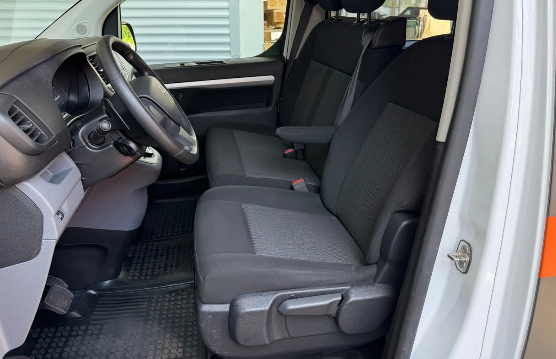 Zunanja slika - Citroën Jumpy - 2.0HDi L3 - 9