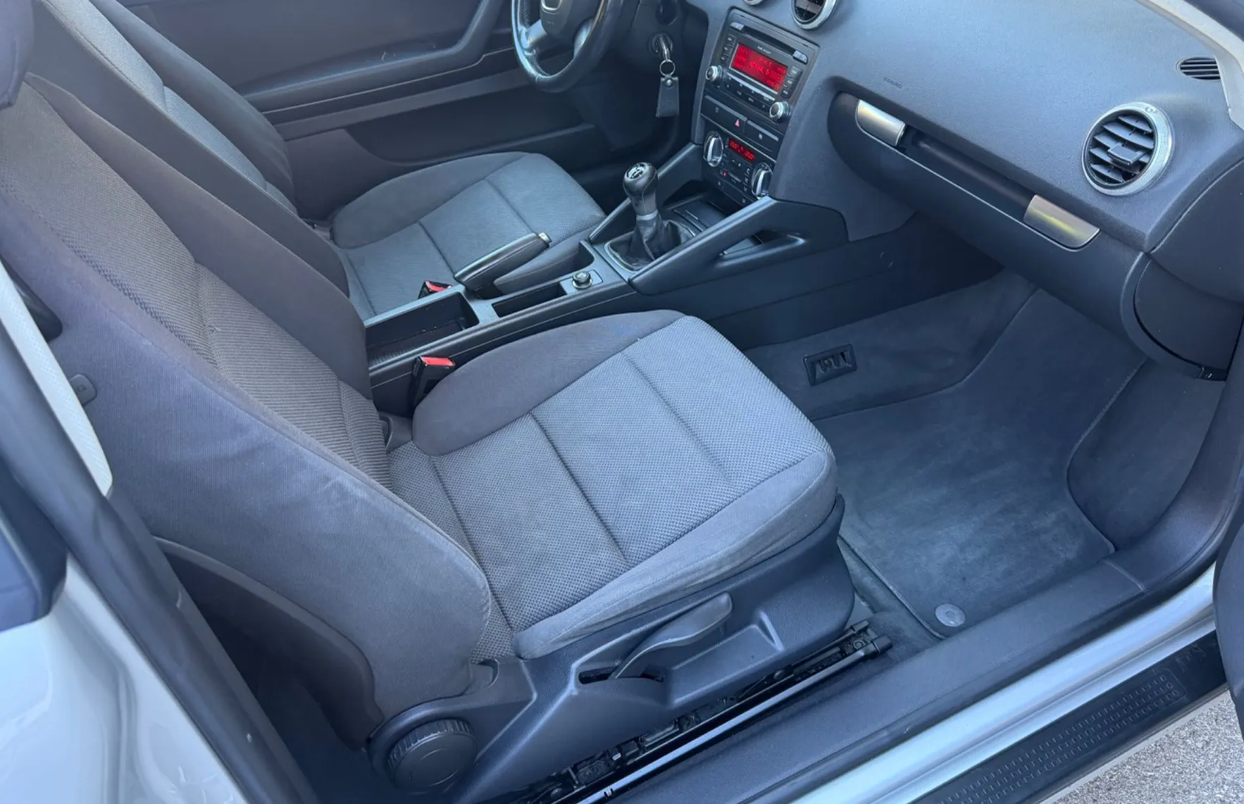 Zunanja slika - Audi A3 - 1.4 TFSI Attraction SLOVENSKI DIG.KLIMA ALU16 - 10