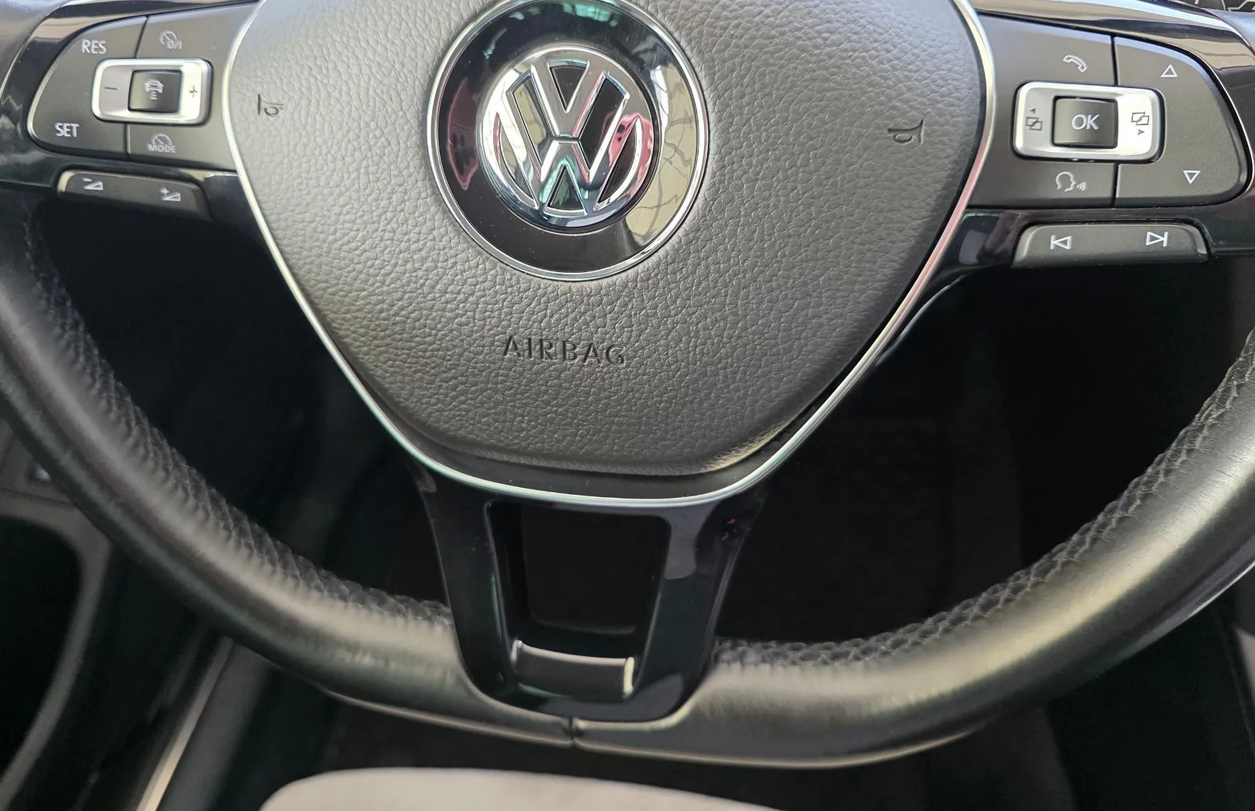 Zunanja slika - VW Passat - Variant 2.0 TDI - DSG - MRTVI KOT - LIN7 ASSIST - FUL LED - 10